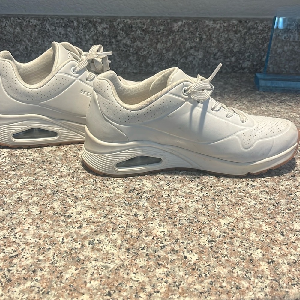 Skechers Uno- Stand On Air Sneaker Women’s Size 8